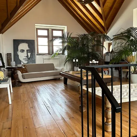 Feriehus Restored Winery On The Atlantic