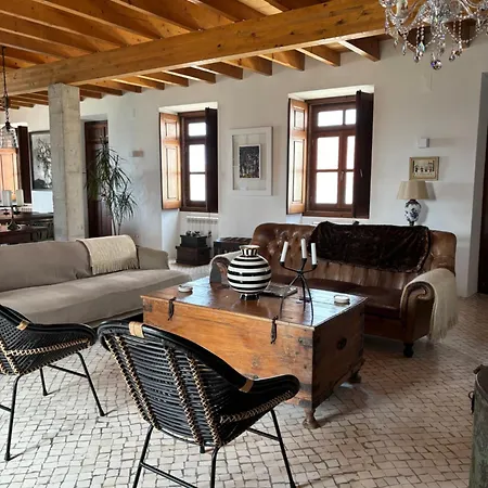 Restored Winery On The Atlantic Feriehus *